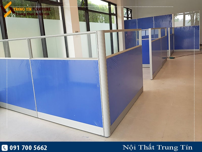 Vách ngăn văn phòng nỉ kính VND35-33